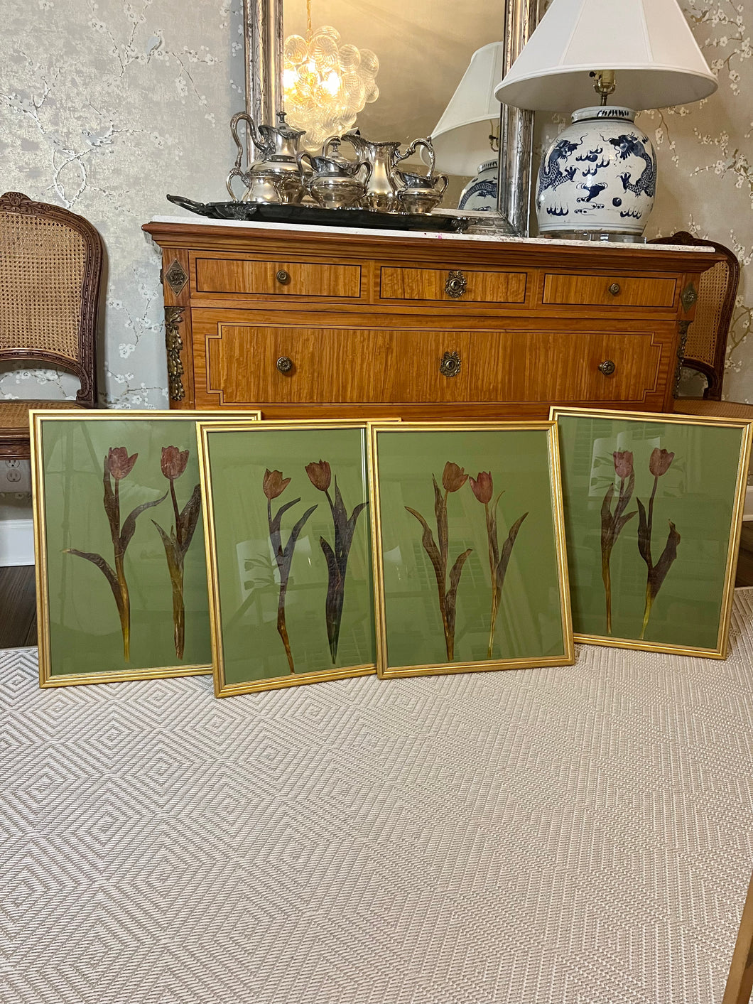 Set of 4 pressed tulips